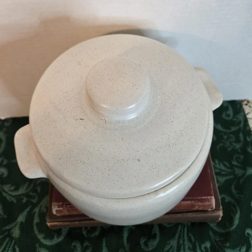 Vintage West Bend USA Stoneware Bean Pot w/Lid 1960's‎ MCM